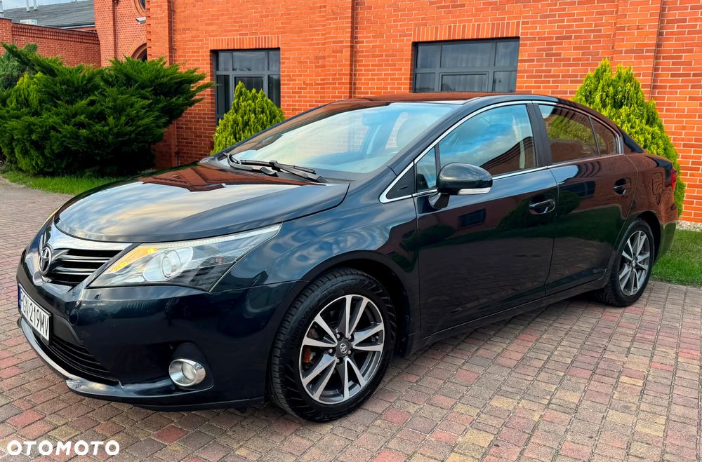 Toyota Avensis 1.6 Premium - 29