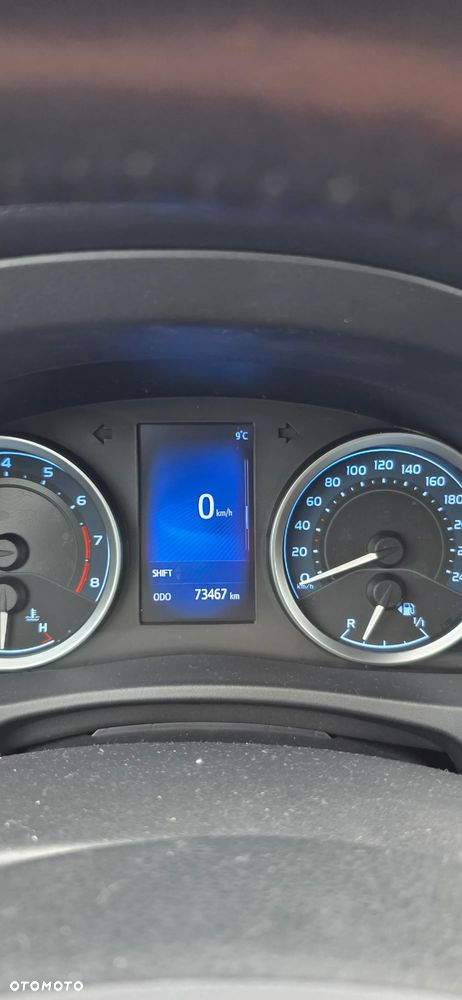 Toyota Corolla 1.6 50th Anniversary - 9