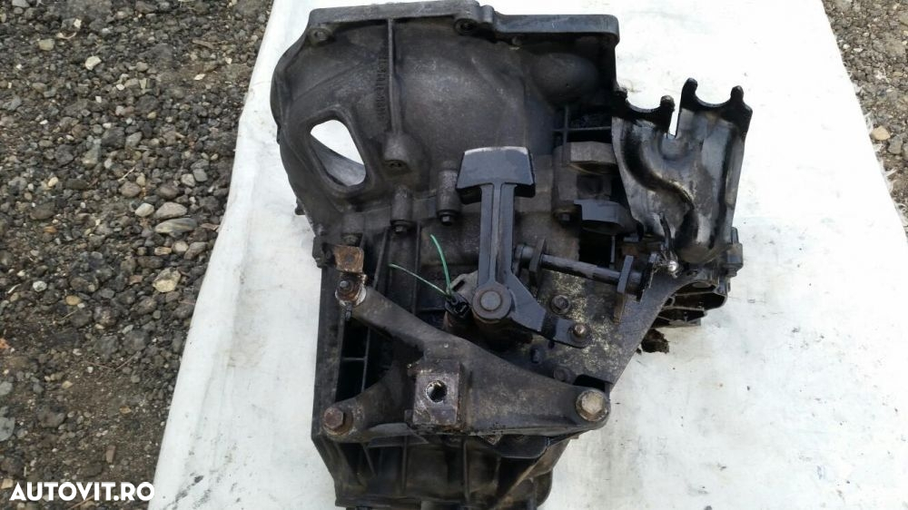 Cutie de viteze 5 trepte ford Focus 2, an 2006,motor 1,6 tdci - 2