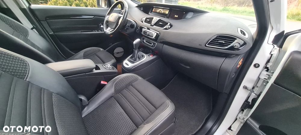 Renault Scenic dCi 110 FAP EDC Bose Edition - 12