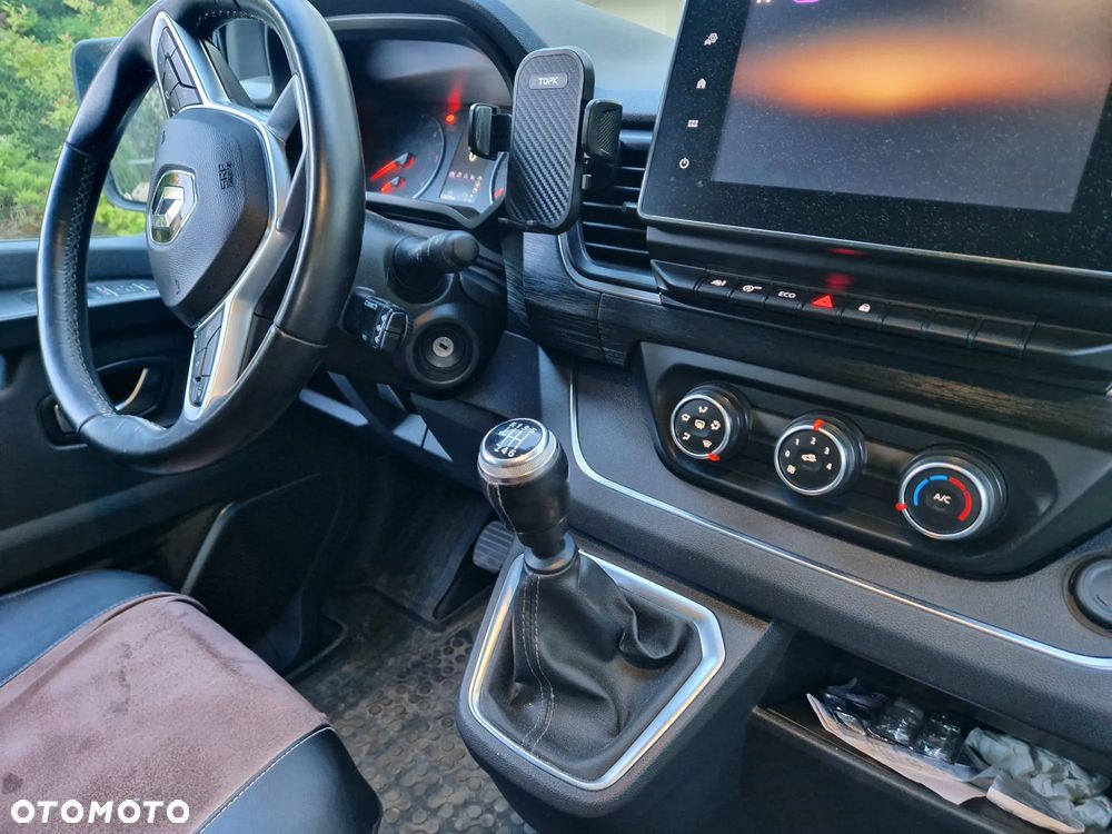 Renault Trafic - 10
