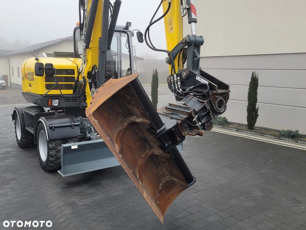 Wacker Neuson EW100 / ROTOTILT / 3 łyżki + widły / model 2020r. / - 16
