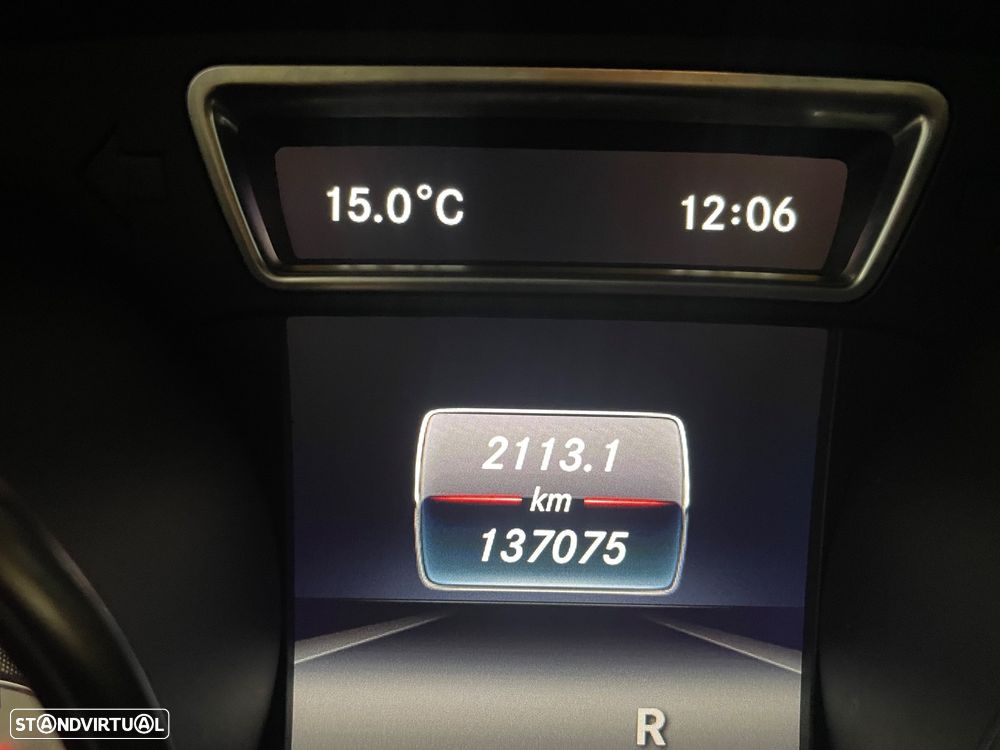 Mercedes-Benz CLA 180 d Shooting Brake Urban Aut. - 28