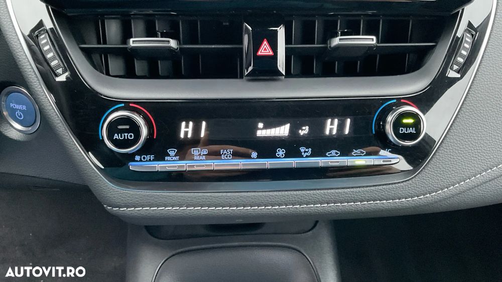 Toyota Corolla 1.8 HSD Dynamic - 25