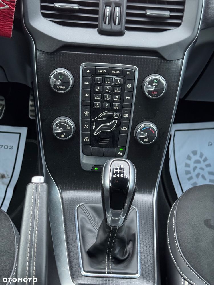 Volvo V40 D2 RDesign - 12