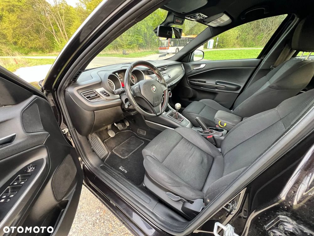 Alfa Romeo Giulietta 1.6 JTDM Veloce - 19