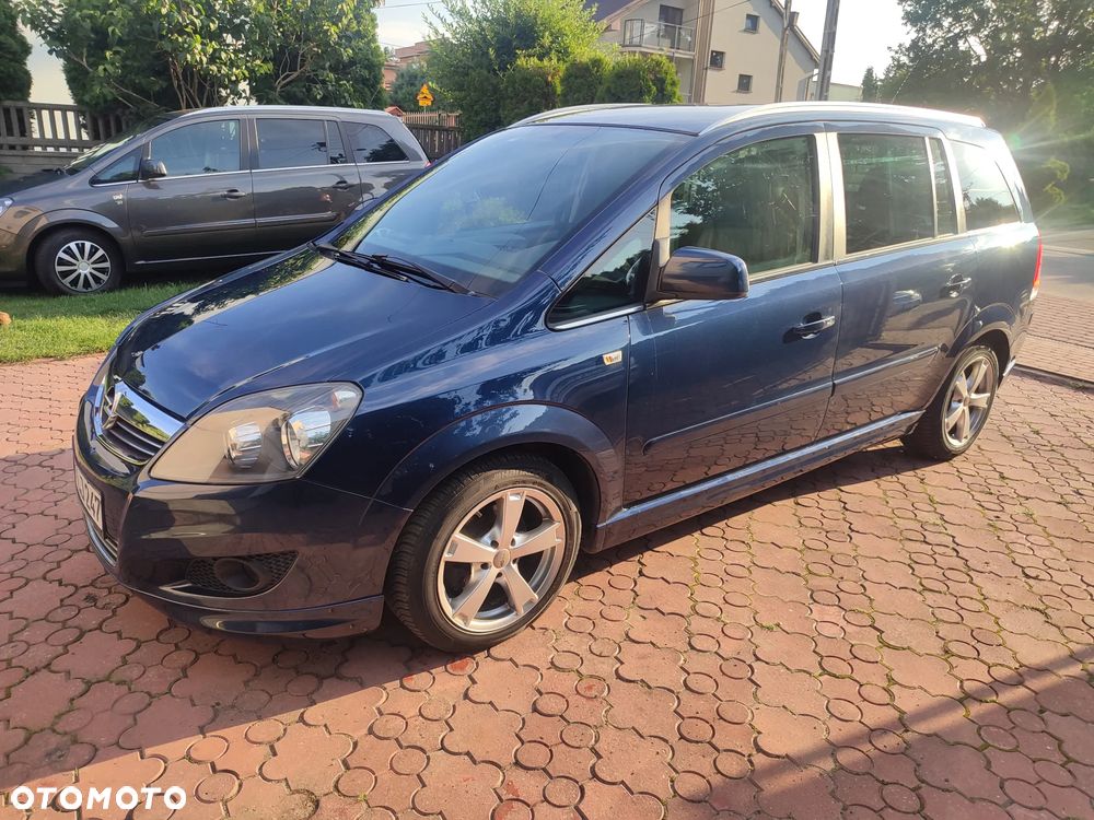 Opel Zafira - 13