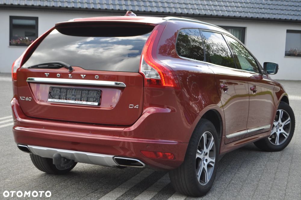 Volvo XC 60 D4 Drive-E Momentum - 24
