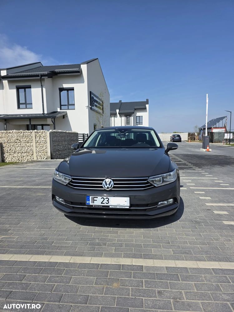 Volkswagen Passat 1.5 TSI ACT DSG Comfortline - 1
