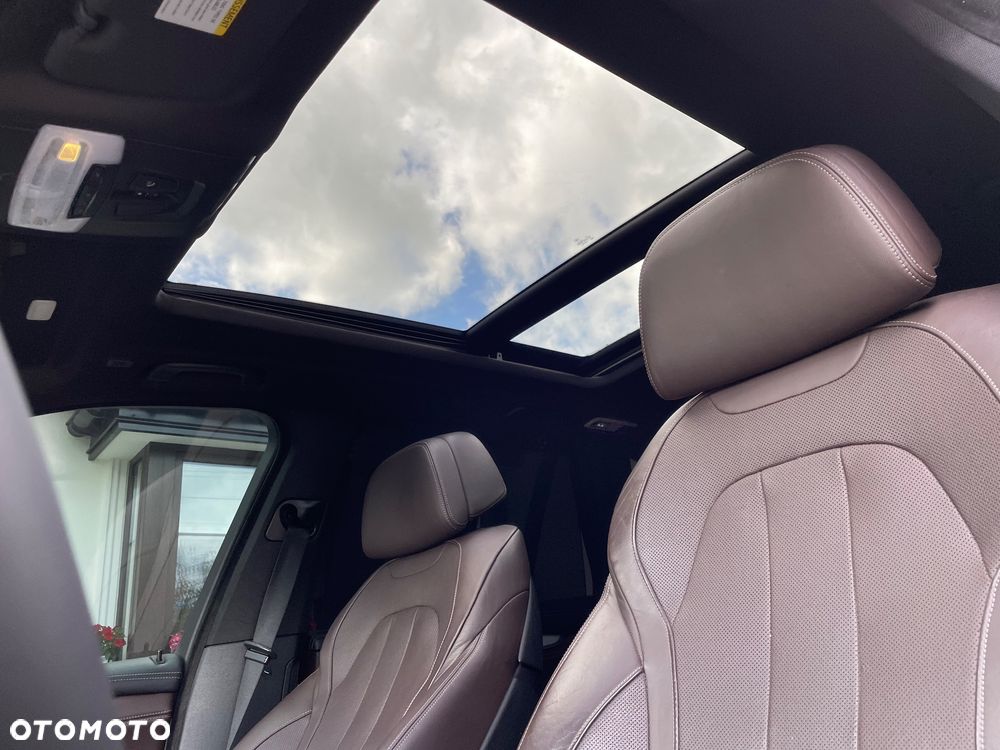 BMW X5 xDrive50i Sport-Aut - 11