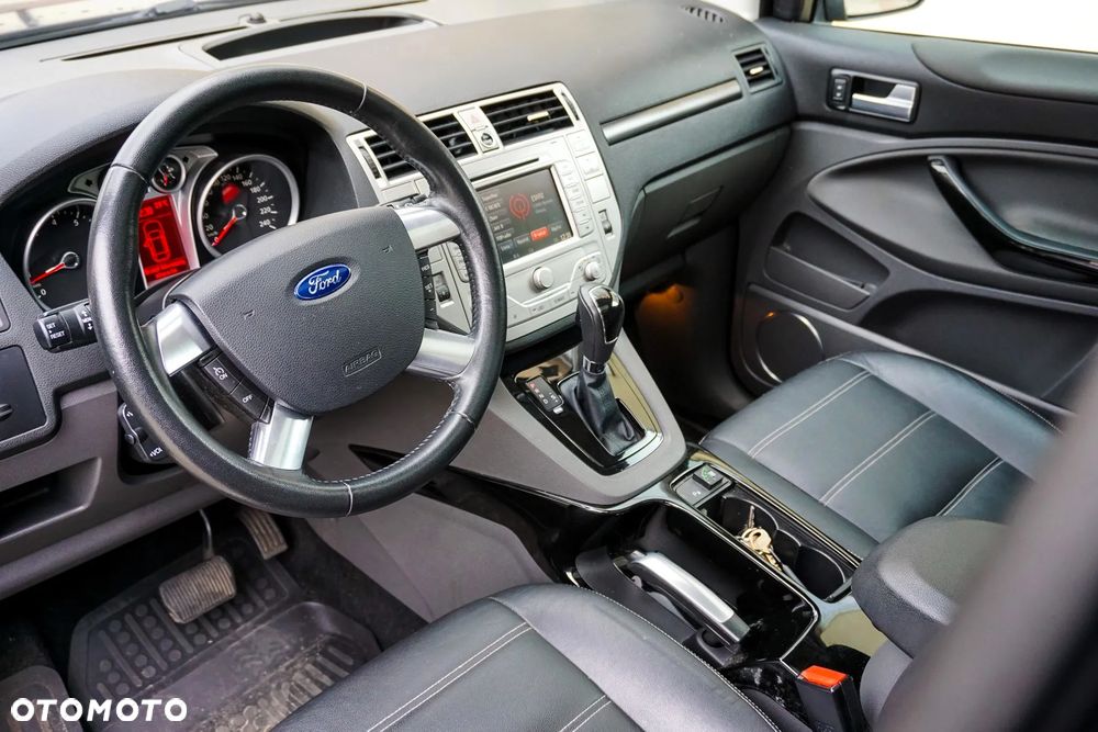 Ford Kuga 2.5 4x4 Titanium - 5