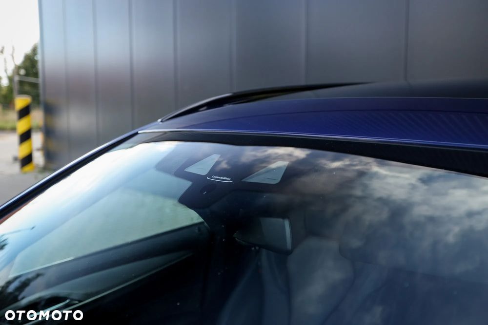 BMW Seria 5 520d xDrive Touring M Sport Edition - 10