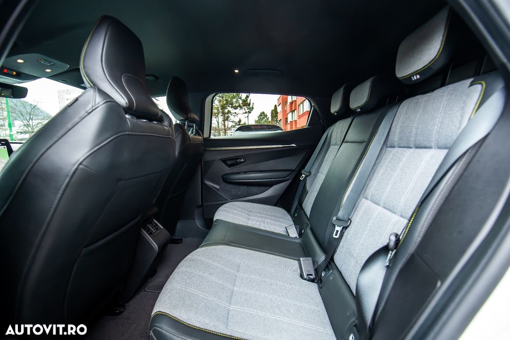 Renault Megane E-TECH 60 kWh 220 CP Techno - 13