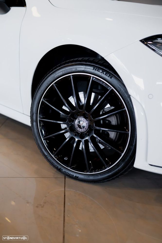 Mercedes-Benz CLA 250 e Shooting Brake AMG Line - 19