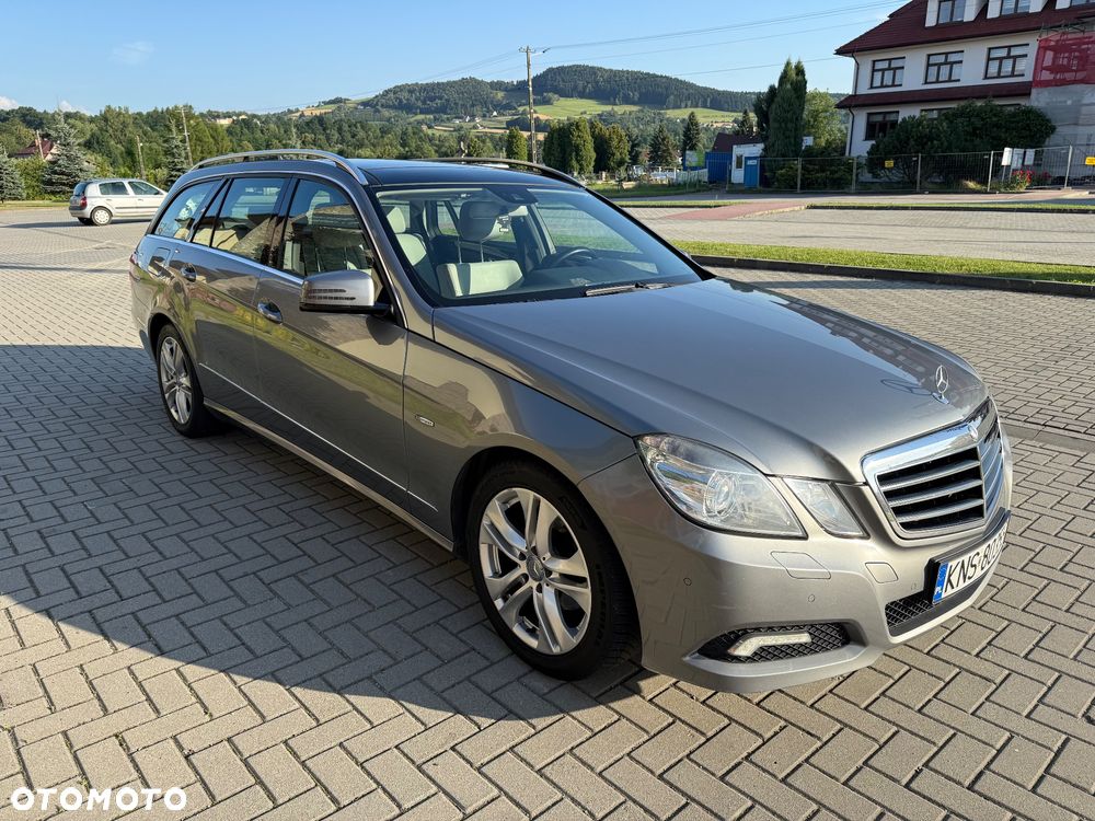 Mercedes-Benz Klasa E 220 CDI DPF BlueEFFICIENCY Automatik Avantgarde - 5