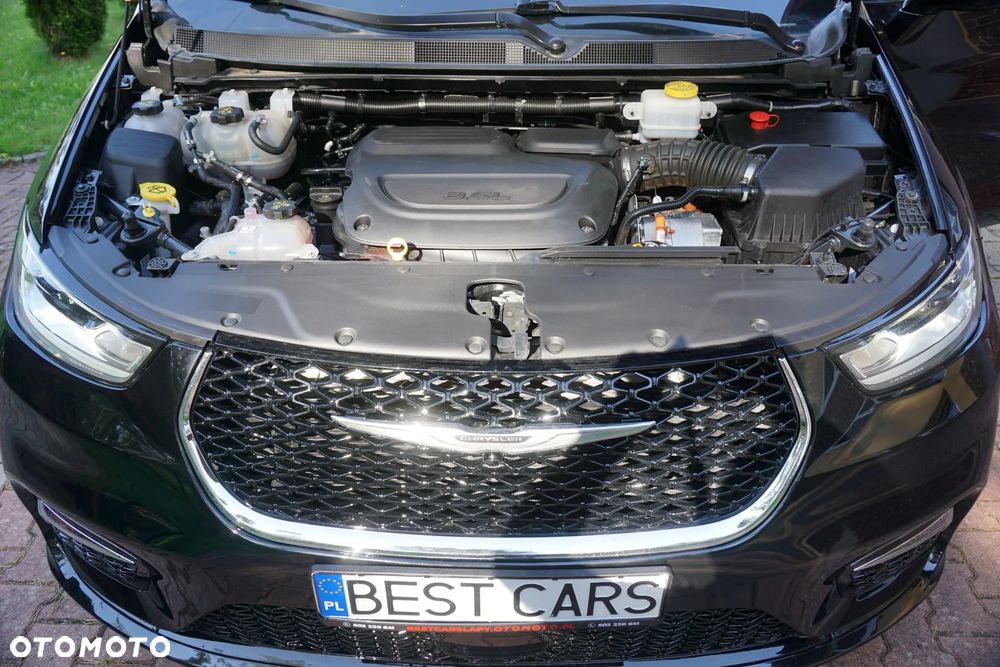 Chrysler Pacifica - 29