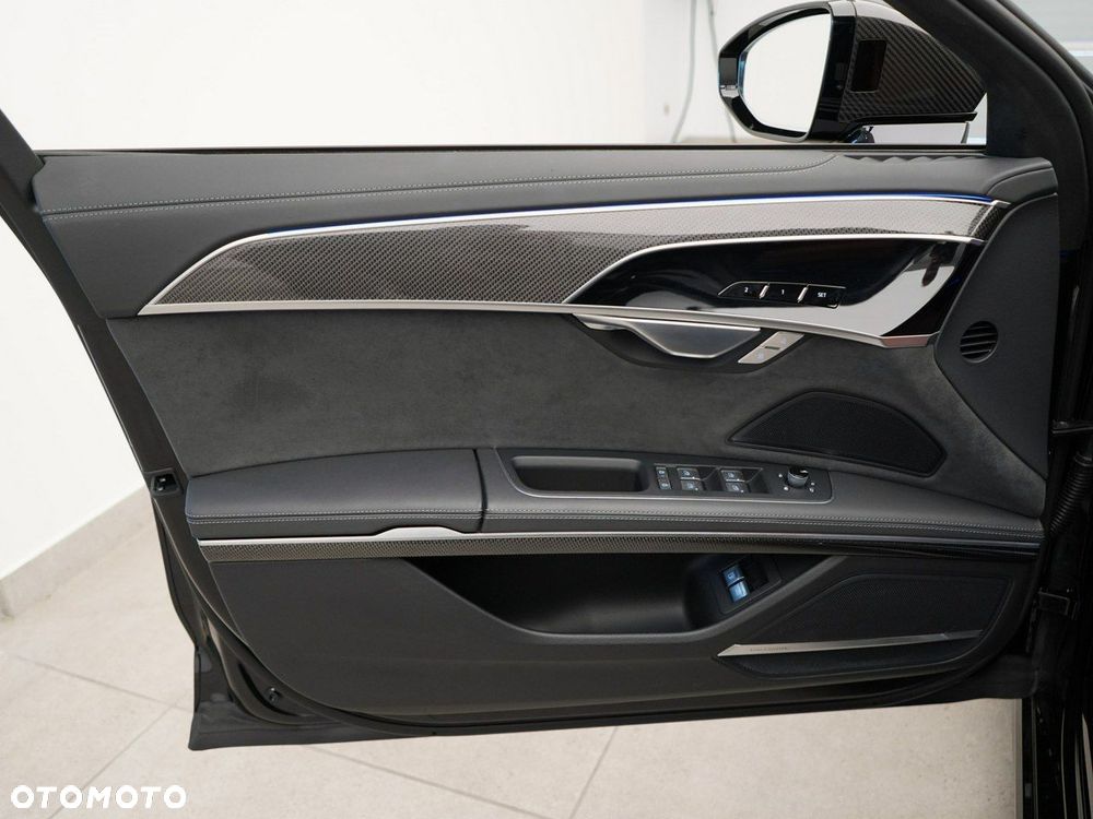 Audi A8 - 22