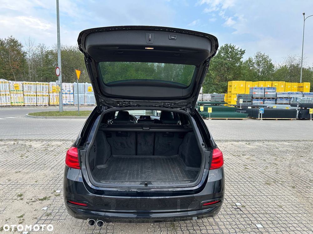 BMW Seria 3 320d Touring Efficient Dynamics Edition - 20