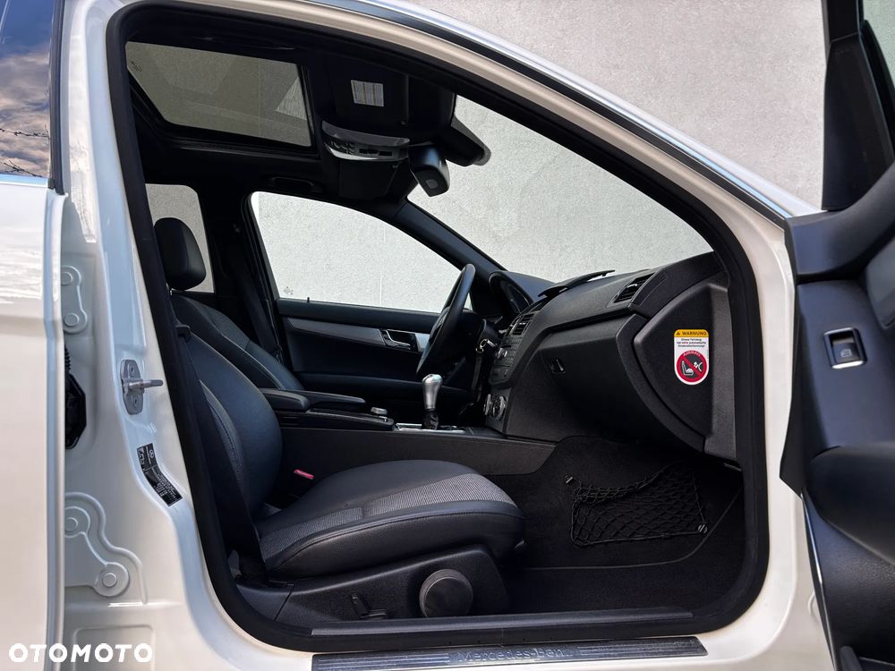 Mercedes-Benz Klasa C 180 Kompressor Avantgarde - 11