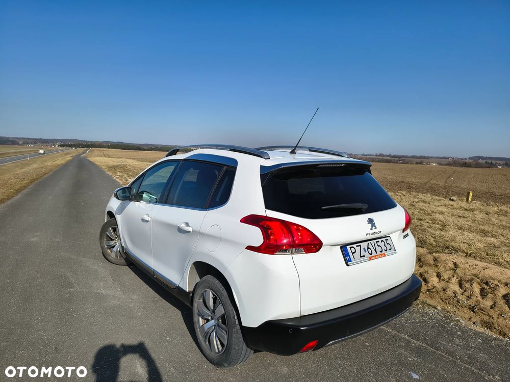 Peugeot 2008 PureTech 82 Allure - 3