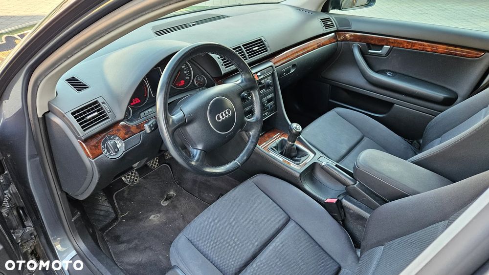 Audi A4 Limousine 2 - 17