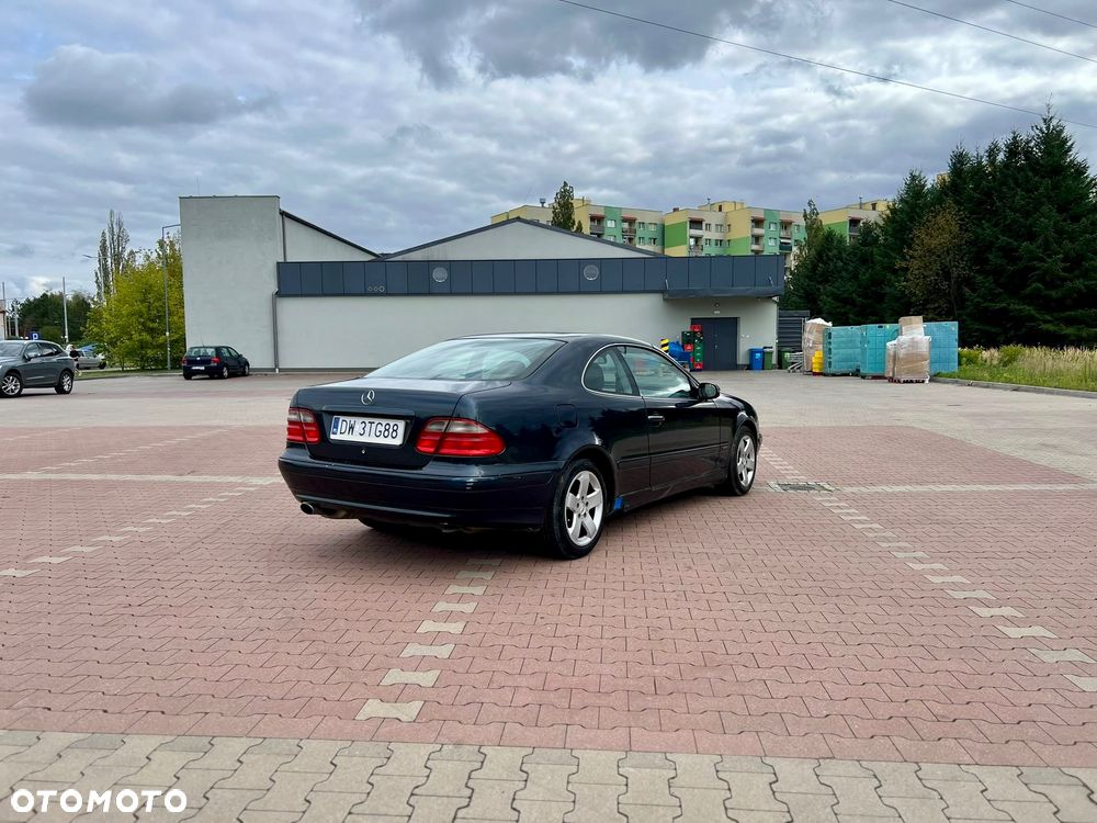 Mercedes-Benz CLK - 8