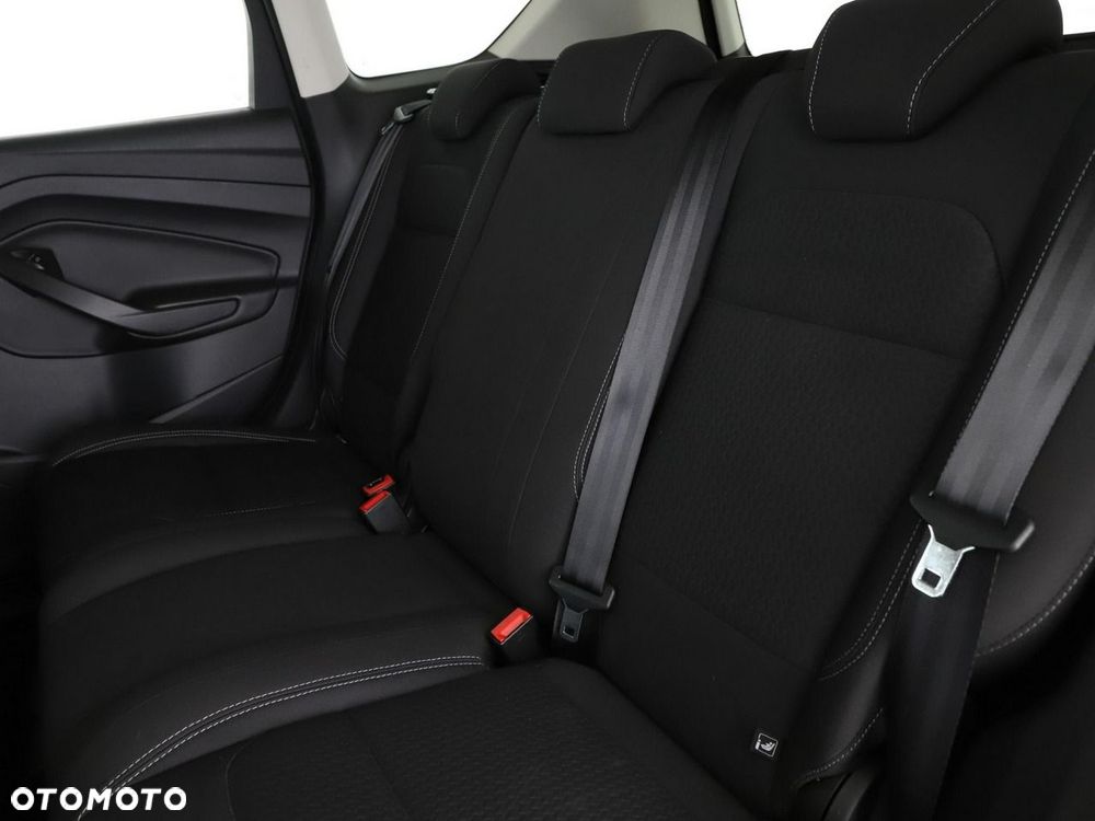 Ford Kuga 1.5 EcoBoost 2x4 Trend - 18