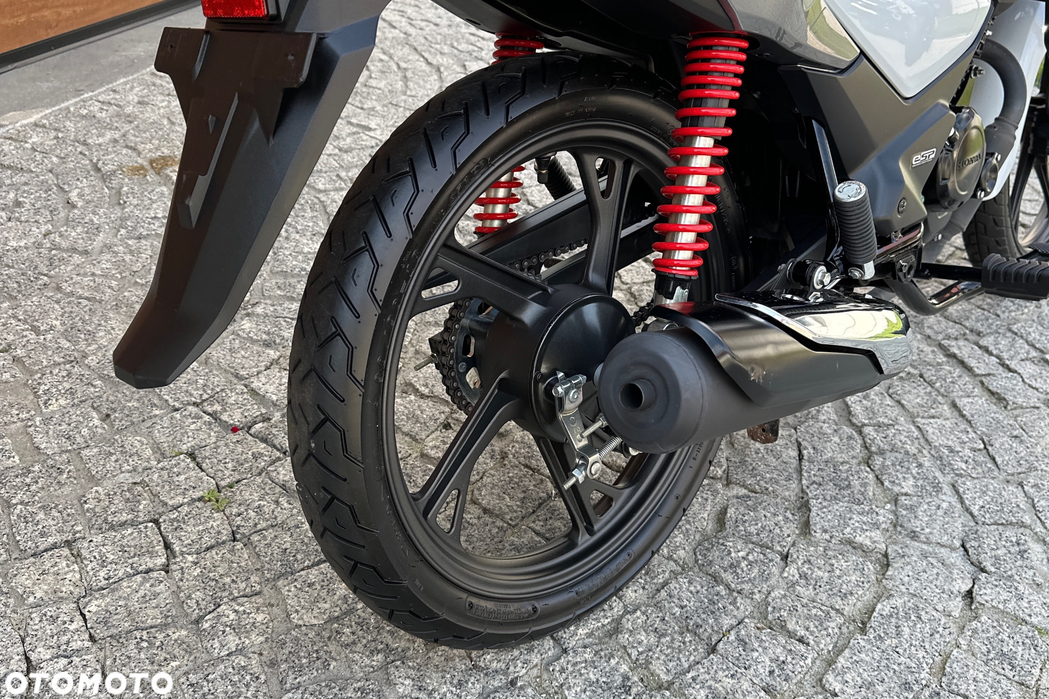 Honda CBF - 8