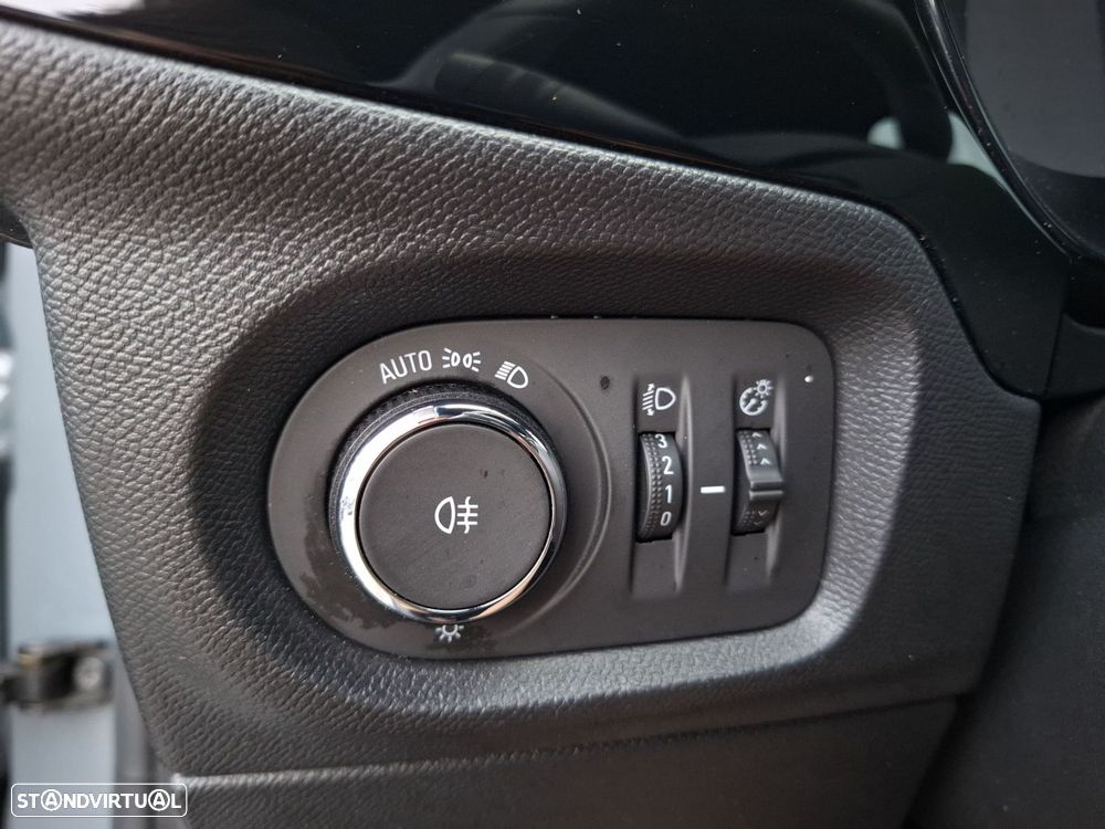 Opel Corsa 1.2 T Hybrid EdCT - 25