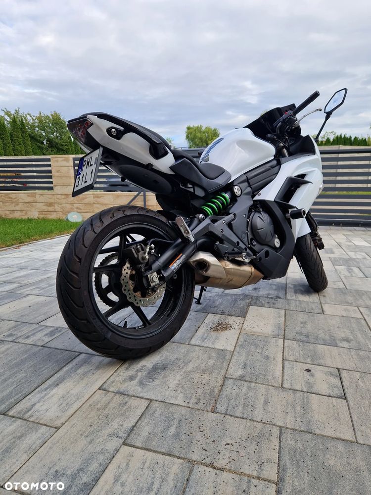 Kawasaki ER - 12