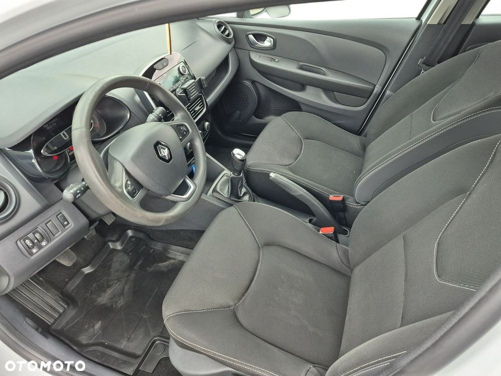 Renault Clio - 9