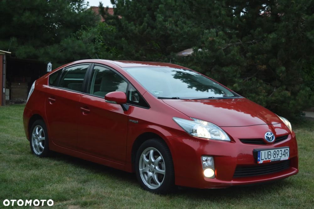 Toyota Prius 1.8 HSD Prestige - 8