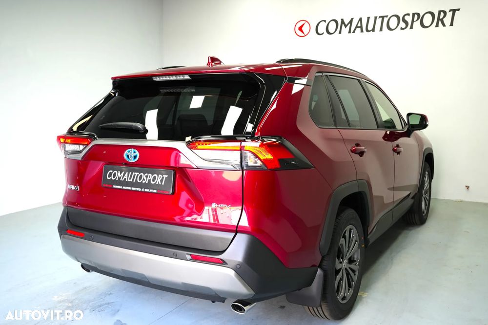 Toyota RAV4 - 6