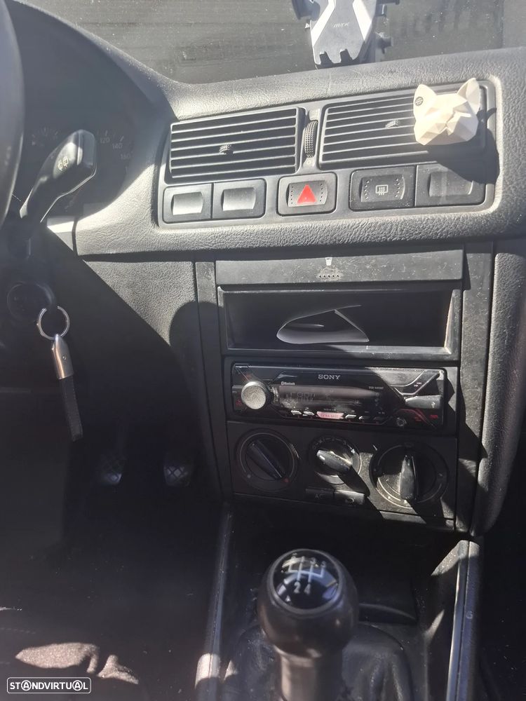 VW Golf - 8