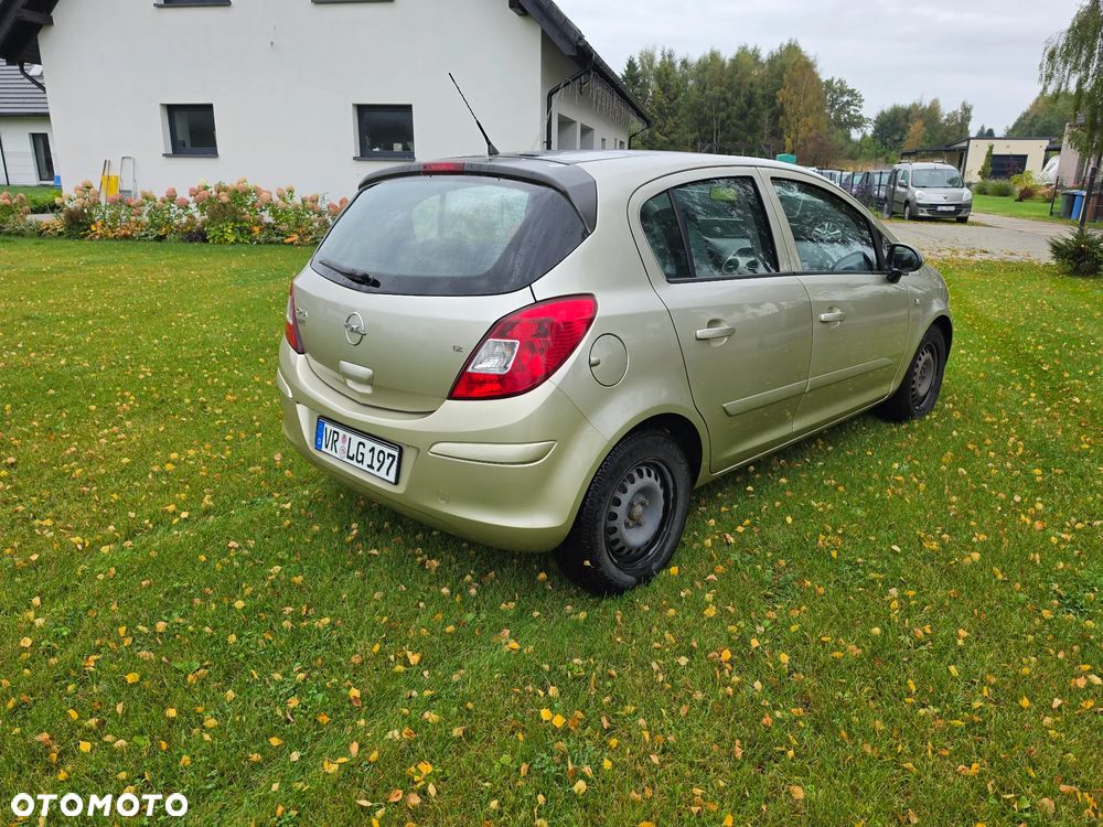 Opel Corsa - 4