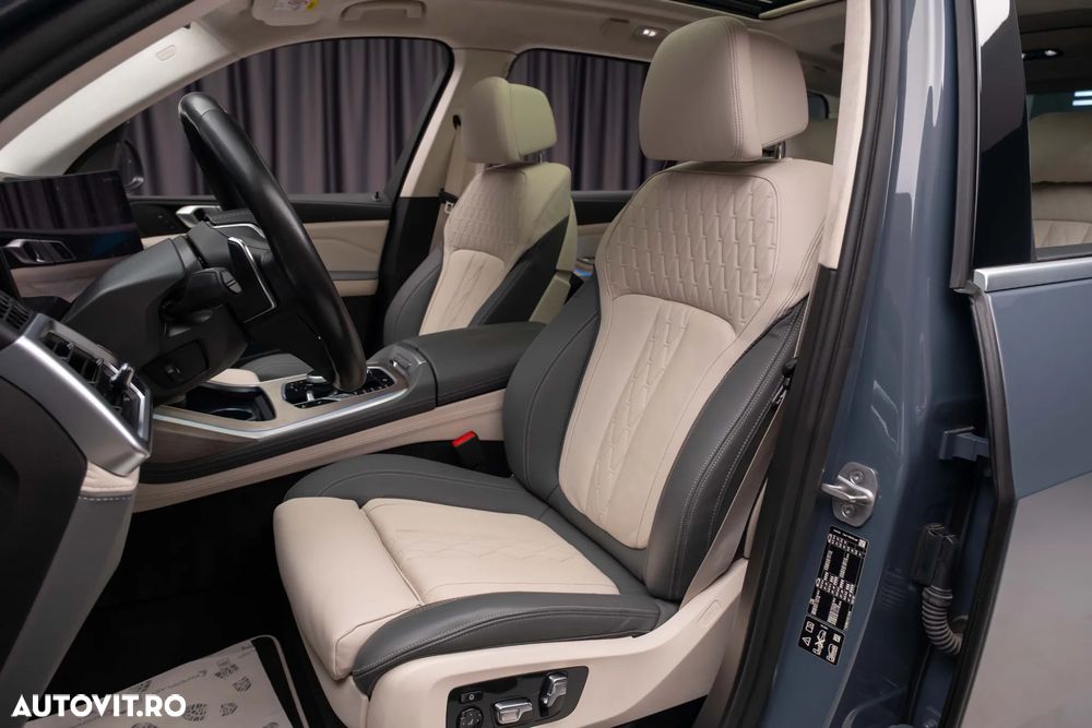 BMW X7 xDrive40i AT MHEV - 17