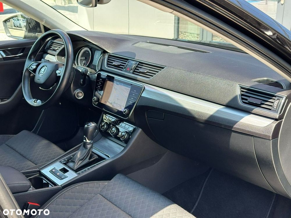 Skoda Superb 1.5 TSI Ambition DSG - 17