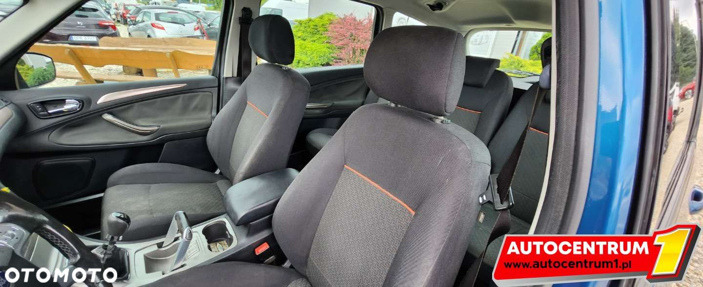 Ford S-Max - 19