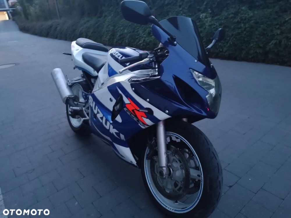 Suzuki GSX-R - 1