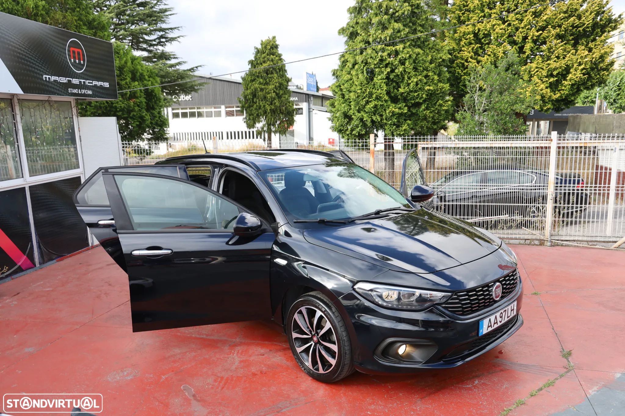 Fiat Tipo Station Wagon 1.3 M-Jet Lounge Tech J17 - 25