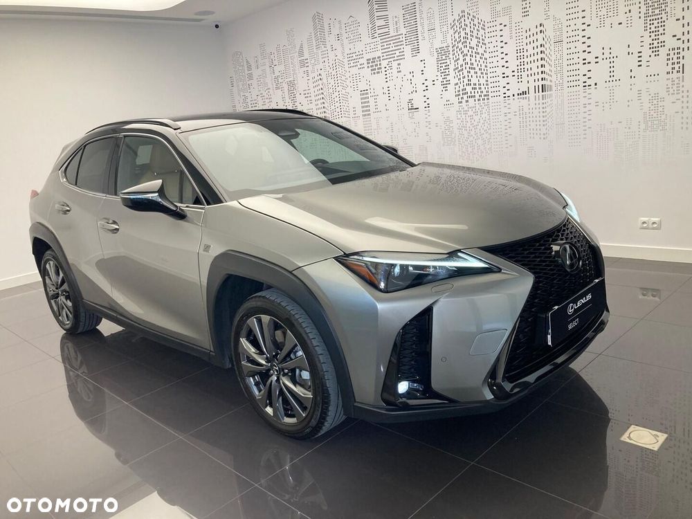 Lexus UX 300h F Sport Design - 1