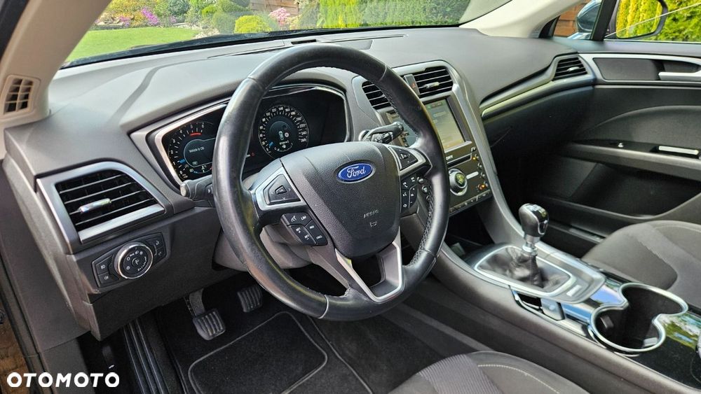 Ford Mondeo - 12