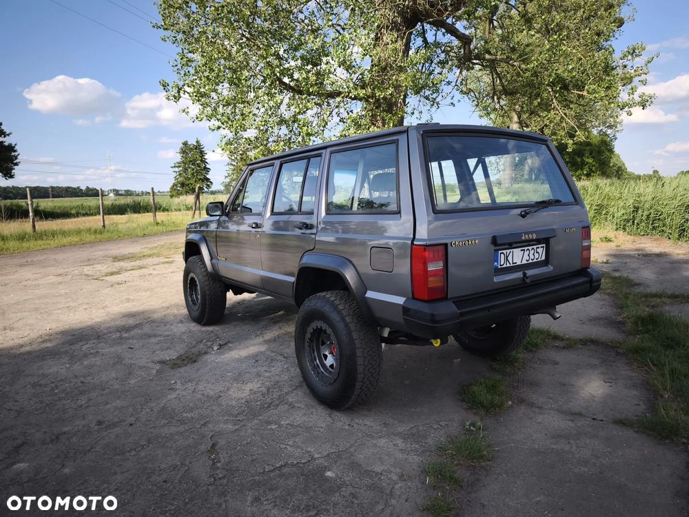 Jeep Cherokee 4.0 Limited - 6