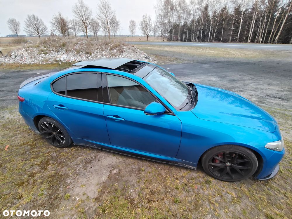 Alfa Romeo Giulia 2.2 D Turbo Super - 4