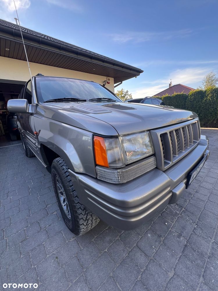 Jeep Grand Cherokee - 8