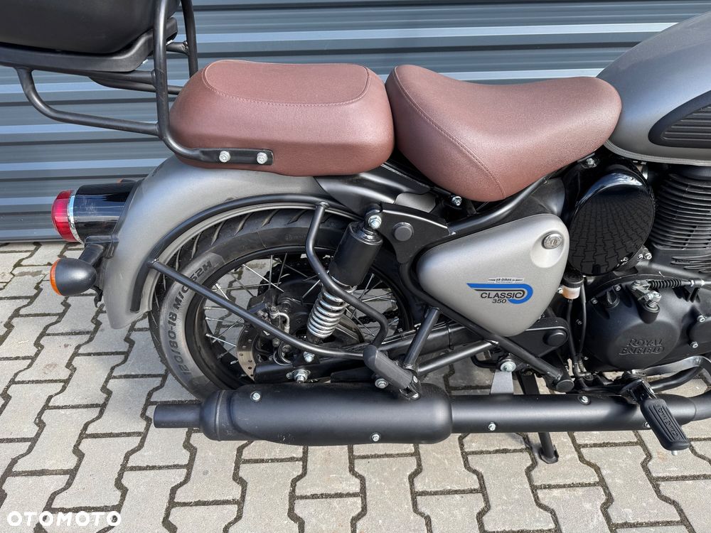 Royal Enfield Classic - 15