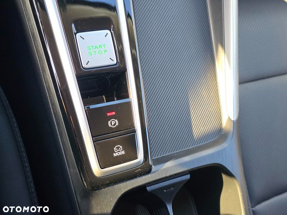 MG ZS 1.5 HEV+ Exclusive - 23