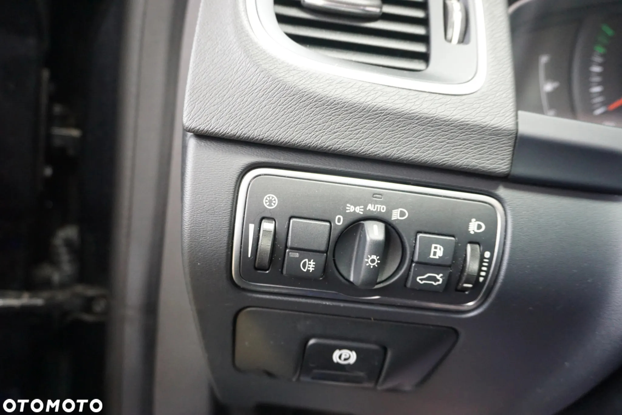 Volvo V60 D2 Kinetic - 28