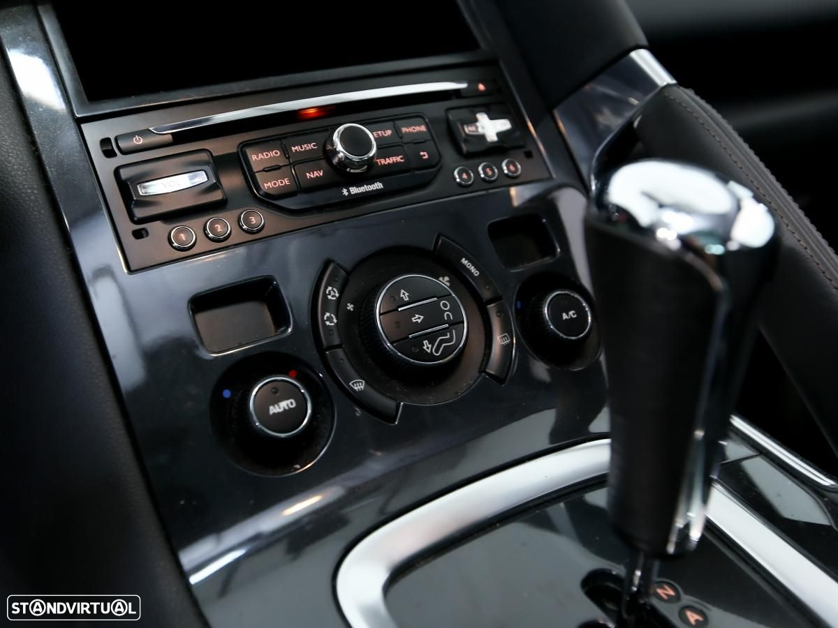 Peugeot 3008 1.6 e-HDi Allure 2-Tronic - 11