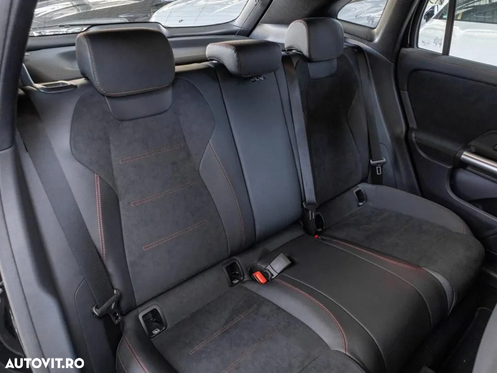 Mercedes-Benz GLA 180 7G-DCT AMG Line Advanced Plus - 19